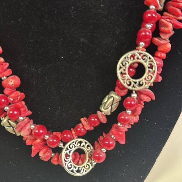 Multi strand necklace with red and silver beading - Picture 3 of 3